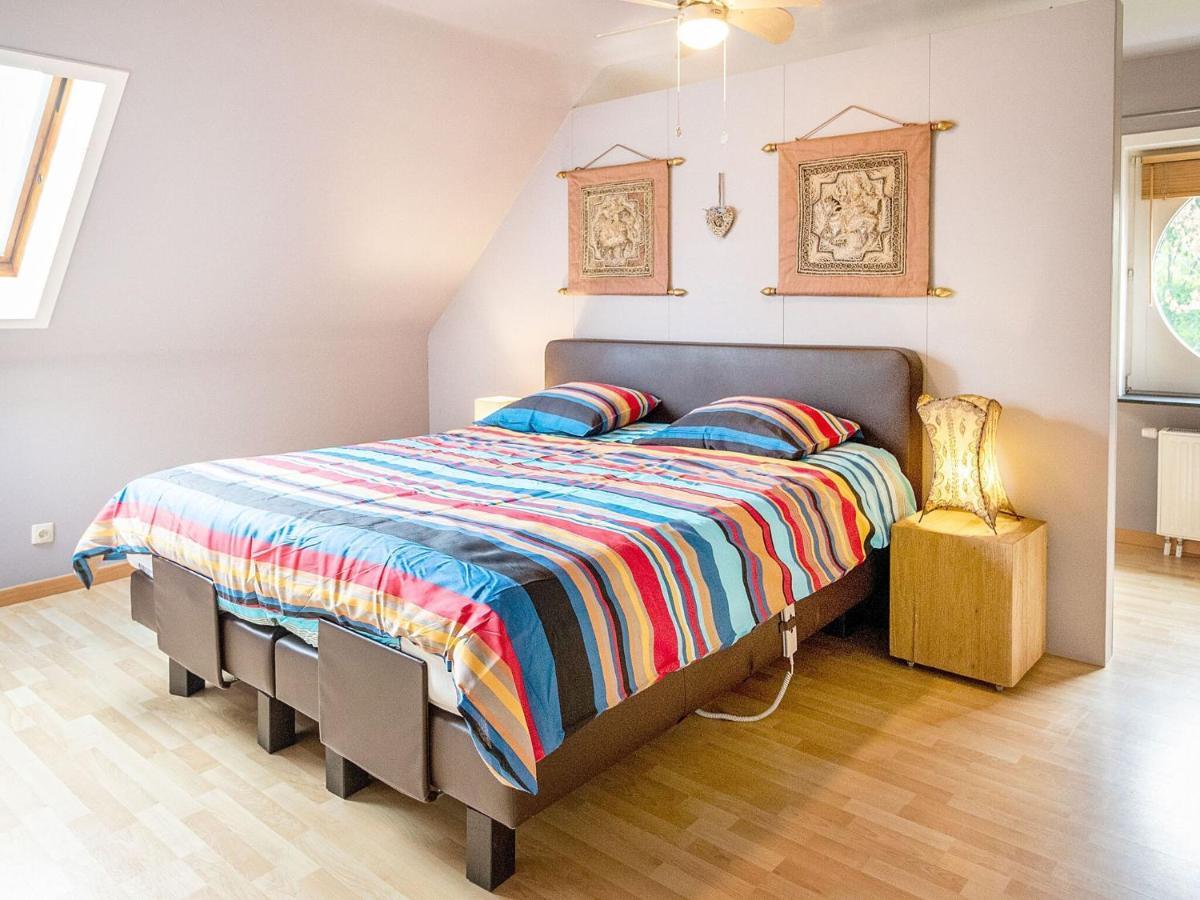 Exotic In With Garden Villa *